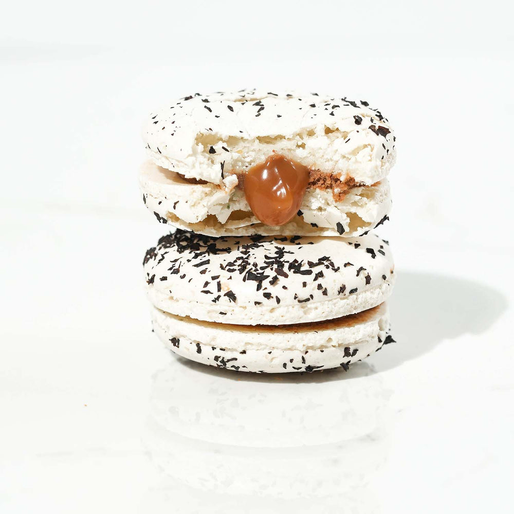 Earl Grey Honey Macaron